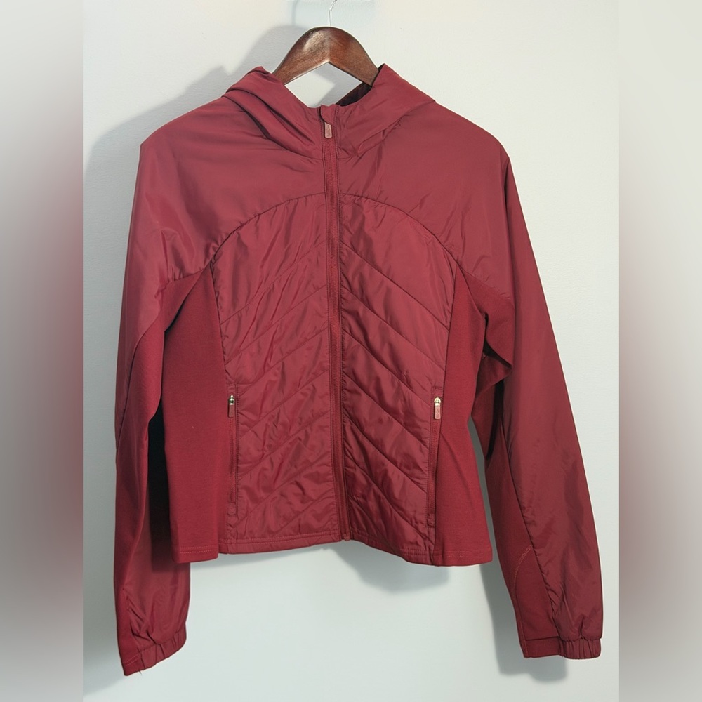 Women’s Bass Outdoor Mixed Media Jacket With Hood In Cranberry Size Small